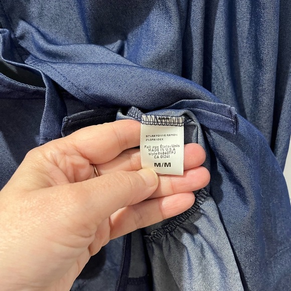 📍💙Icône by Simons Denim-Look Peplum Blouse – Size M – NWT - Picture 3 of 9